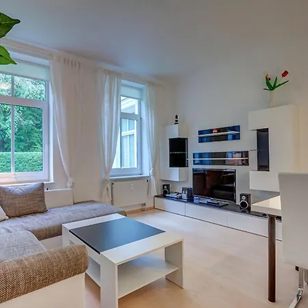 Bansin, Waldstrasse Heringsdorf (Usedom)