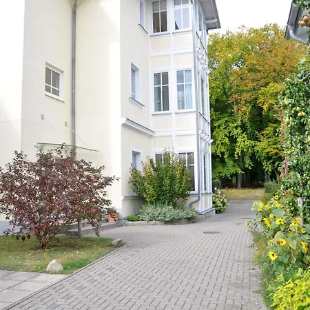 Bansin, Waldstrasse Апартаменты *